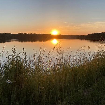 Au Pre Fleuri Eco Glamping Hotel Le Lindois Buitenkant foto