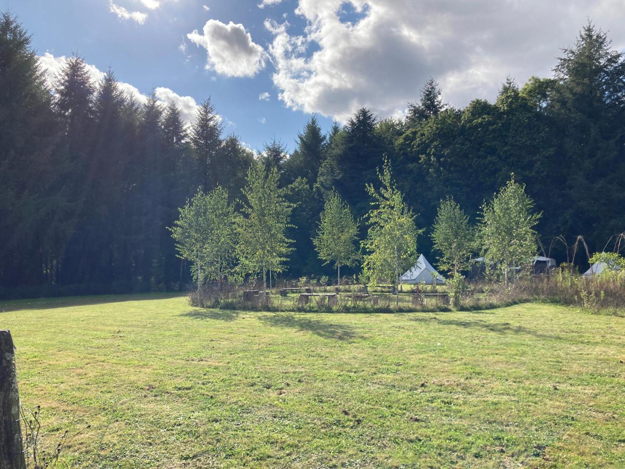 Au Pre Fleuri Eco Glamping Hotel Le Lindois Buitenkant foto